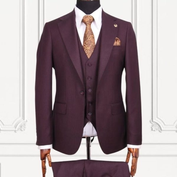 Stunning Men's 3-Piece Suit