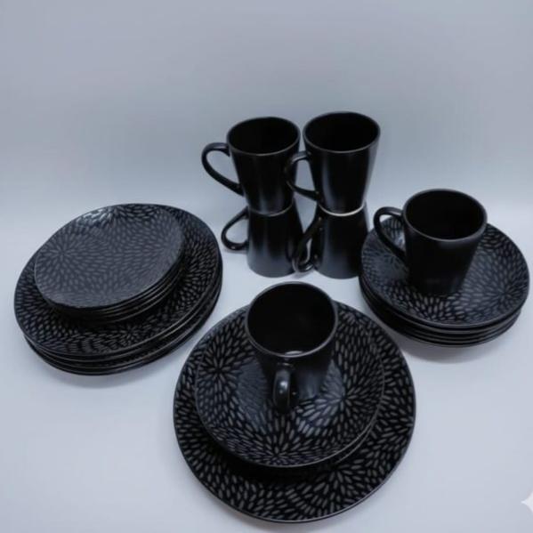 24-Black Dinnerware Set