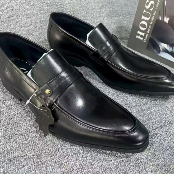 Refined Black Leather Loafers